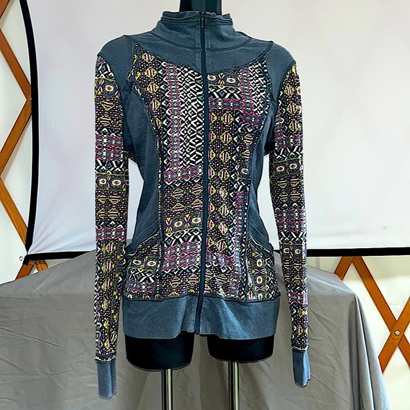 Prana Breath Naturally Summer Light Active Yoga Zip Up Shacket Mosaic Print sz L - Picture 2 of 7
